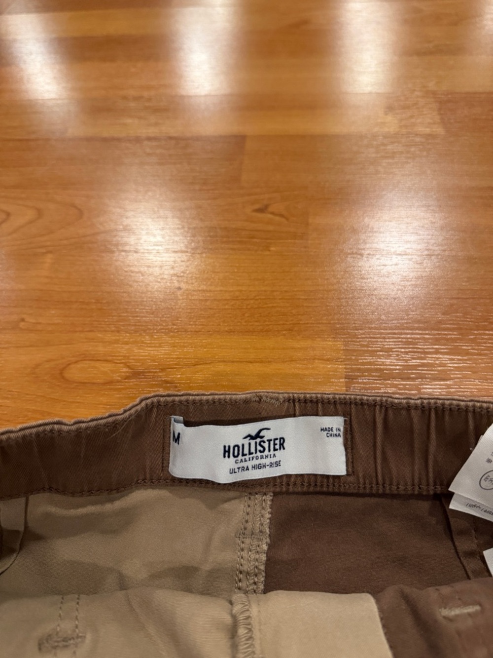 NWOT Hollister Two-Tone Ultra High-Rise Shorts - Picture 3 of 4